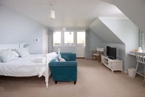 Bedroom- click for photo gallery